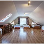 Bed & Breakfast Kompleks Noclegowy Warka