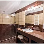Kompleks Noclegowy 3*