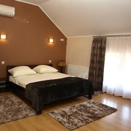 فندق مبيت وإفطار Kompleks Noclegowy