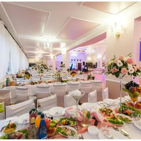 Kompleks Noclegowy فندق مبيت وإفطار 3*