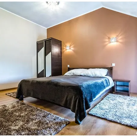 Kompleks Noclegowy فندق مبيت وإفطار فاركه