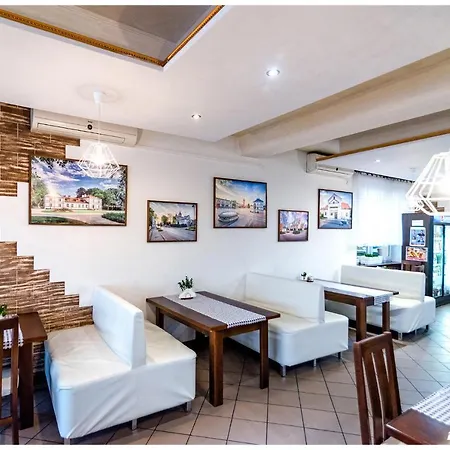 Kompleks Noclegowy فندق مبيت وإفطار فاركه