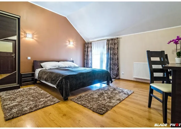 Kompleks Noclegowy 3* Warka